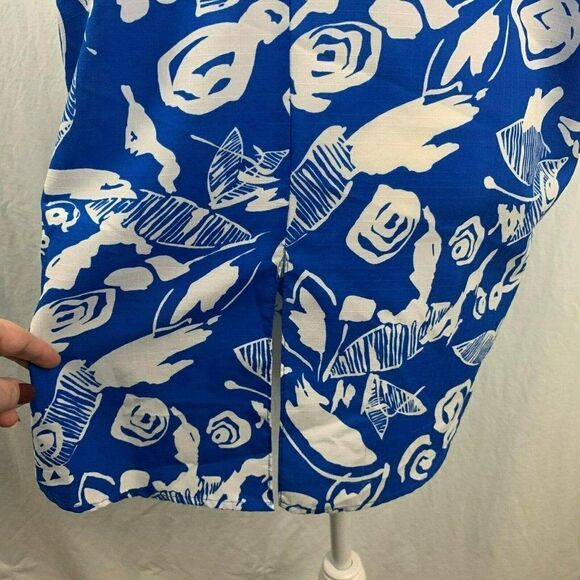 Vintage Lady Shapely Tunic Blouse 38 18W Blue White Abstract Button Front Cuffs - Picture 5 of 6